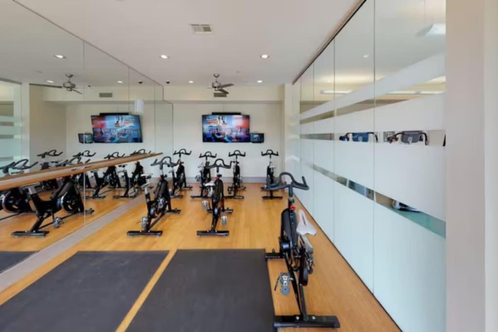Chic 1Br Near Nrg With Pool Wifi Freeparking Apartment ฮูสตัน ภายนอก รูปภาพ
